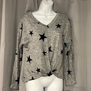 by & by XS grey long sleeve top with stars